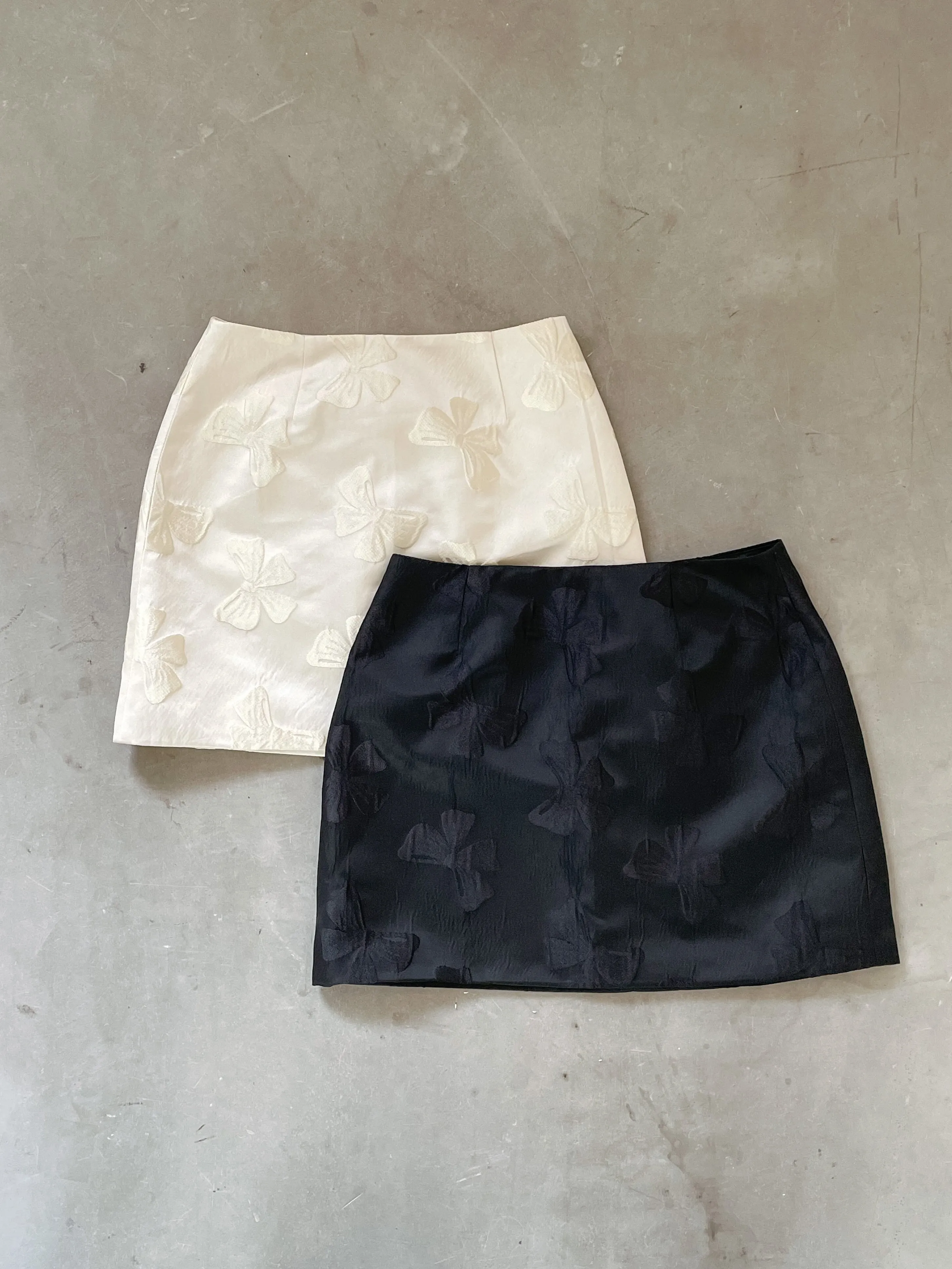Feminine Ribbon Mini Skirt