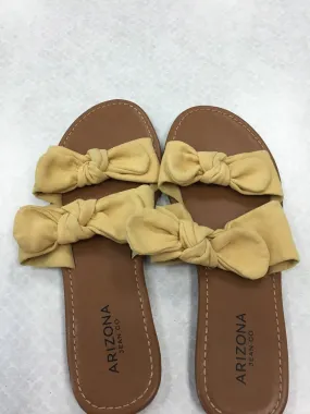 Sandals Flats By Arizona  Size: 8