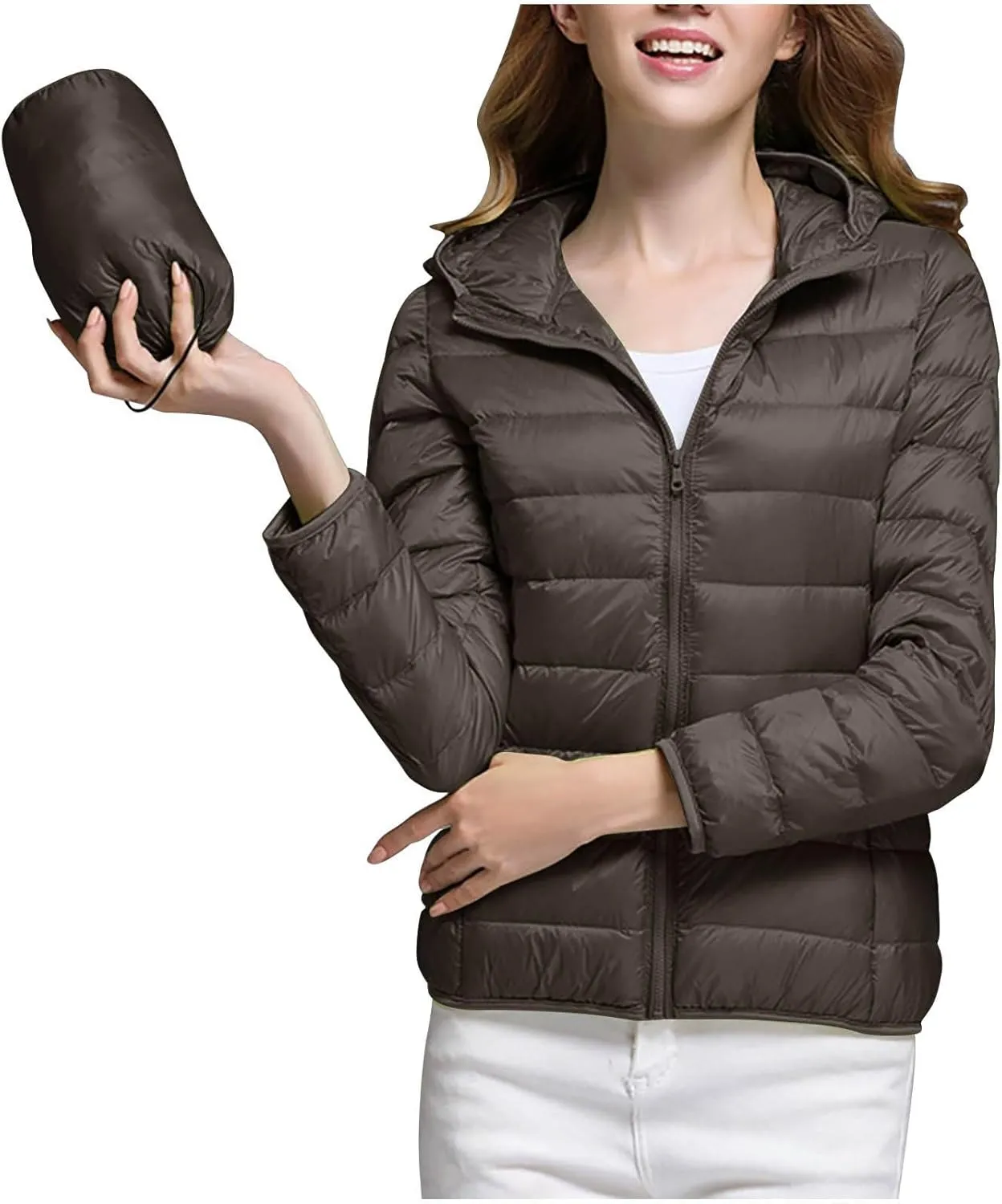 Uillui Women's Packable Ultra-Light Down Jacket Hooded Quilted Puffer Jacket Zippered Pockets Water-Resistant Winter Coats